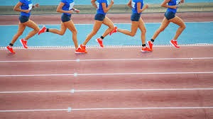 诺兰·莱恩在球场外也是成功的商人和农场主，展现多面人生